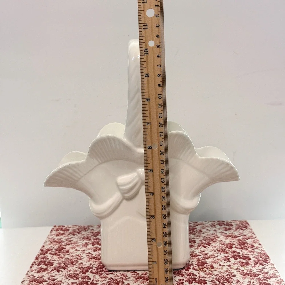 Vintage Hispania DAISA 1984 Spain Porcelain Basket Bow White Romantic Decor